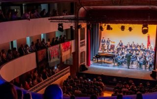 Carlet recupera su corazón cultural con la inauguración del renovado Teatro El Siglo