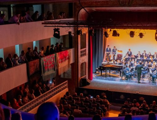 Carlet recupera su corazón cultural con la inauguración del renovado Teatro El Siglo